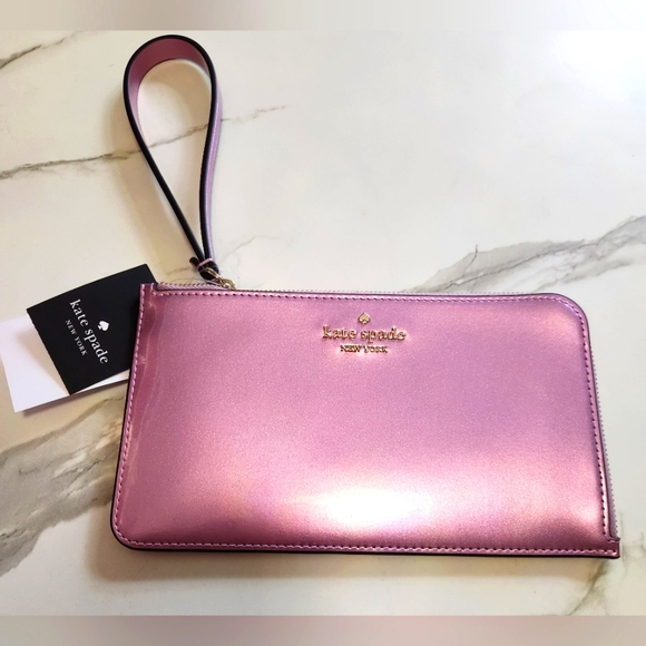 Kate Spade Wristlet in pale lilac patent leather. Giftable-New with tags & box! - Picture 1 of 7